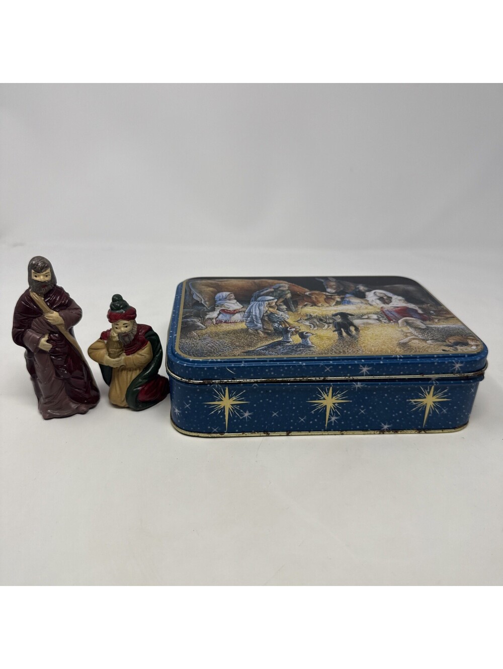 Nativity Tin With Two Shepherds